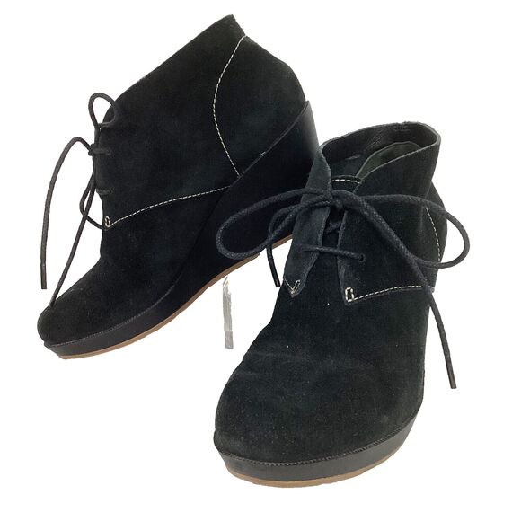 Cole Haan N*ke Air - Women's Sz 8(B) Black Suede Wedge Lace-Up Booties - D36828 - Picture 1 of 11